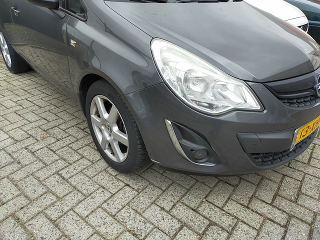 Personenauto opel, corsa, grijs, bouwjaar 2012 - afbeelding 2 van  9