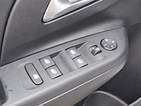 Personenauto, opel, corsa - afbeelding 11 van  54