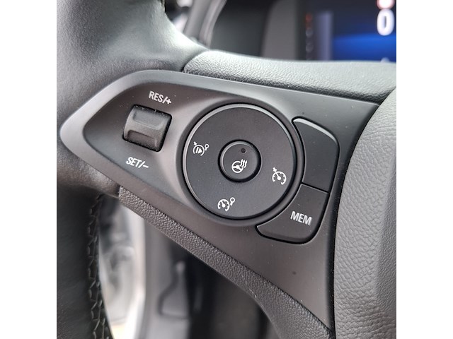 Personenauto, opel, corsa - afbeelding 17 van  54