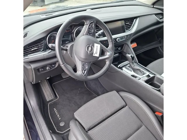 Personenauto opel, insignia , bouwjaar 2017 - afbeelding 6 van  45