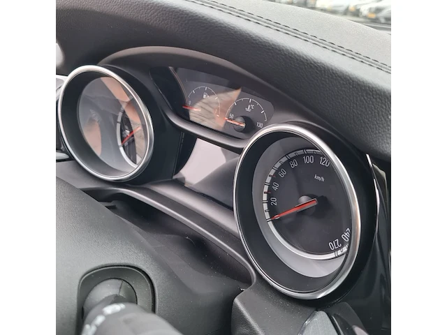 Personenauto opel, insignia , bouwjaar 2017 - afbeelding 11 van  45