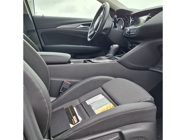 Personenauto opel, insignia , bouwjaar 2017 - afbeelding 26 van  45