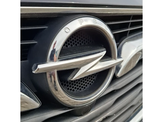 Personenauto opel, insignia , bouwjaar 2017 - afbeelding 38 van  45