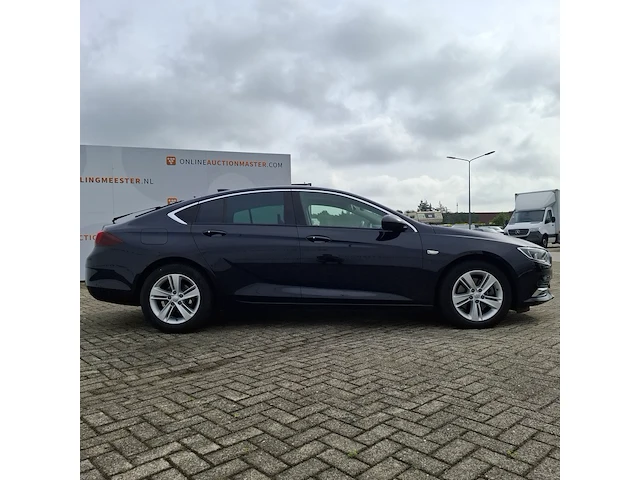 Personenauto opel, insignia , bouwjaar 2017 - afbeelding 34 van  45