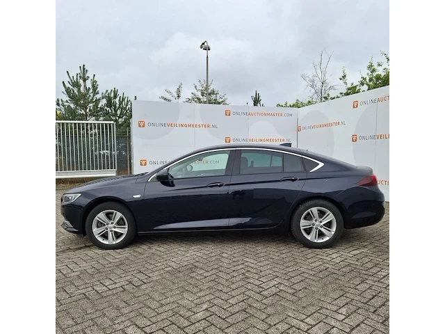 Personenauto opel, insignia , bouwjaar 2017 - afbeelding 44 van  45