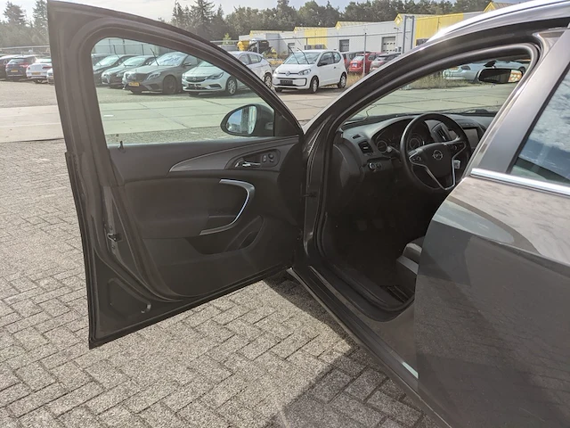Personenauto opel, insignia sports tourer 1.4 t ecoflex, grijs, bouwjaar 2016 - afbeelding 2 van  47