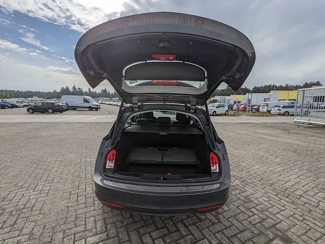Personenauto opel, insignia sports tourer 1.4 t ecoflex, grijs, bouwjaar 2016 - afbeelding 24 van  47