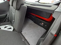 Personenauto, opel, karl 1.0, rood, 2016 - afbeelding 19 van  41