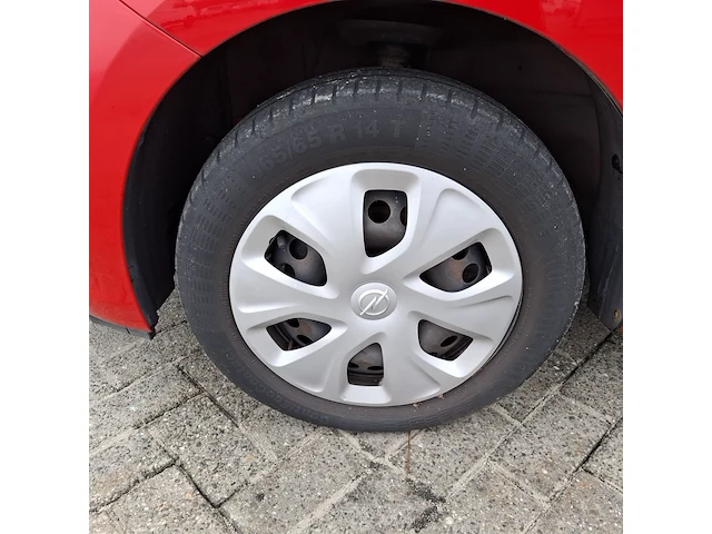 Personenauto, opel, karl 1.0, rood, 2016 - afbeelding 26 van  41