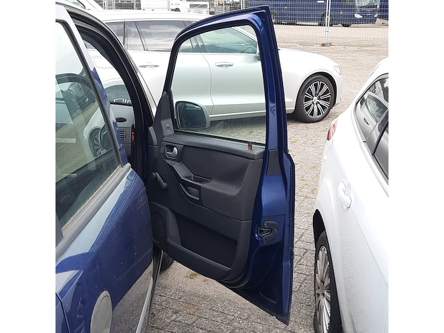 Personenauto opel, meriva 1.6, 2003 - afbeelding 39 van  53