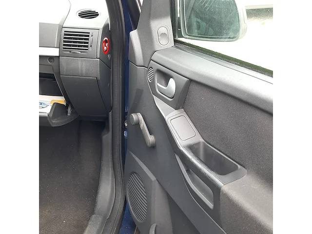 Personenauto opel, meriva 1.6, 2003 - afbeelding 40 van  53