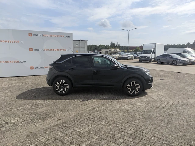 Personenauto opel, mokka 1.2, zwart, bouwjaar 2022 - afbeelding 45 van  48