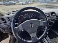 Personenauto opel, vectra 1.8, bouwjaar 1992 - afbeelding 4 van  39