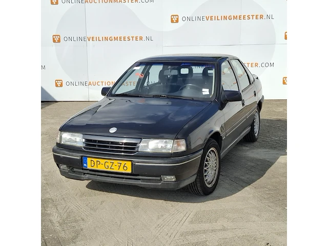 Personenauto opel, vectra 1.8, bouwjaar 1992 - afbeelding 1 van  39