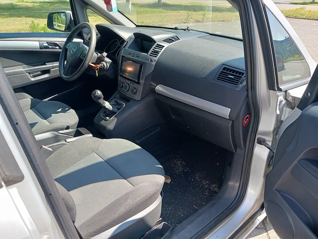 Personenauto, opel, zafira - 1.6 executive - 7-persoons, grijs, 2007 - afbeelding 21 van  75