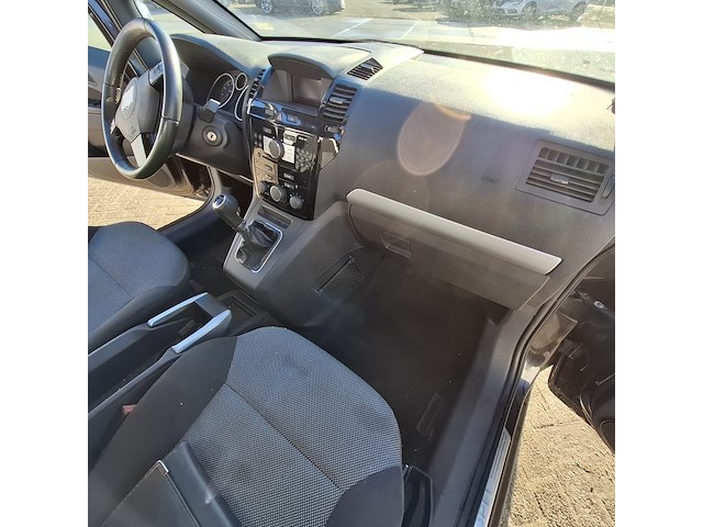 Personenauto, opel, zafira 1.6 111 years edition, 2010 - afbeelding 33 van  44