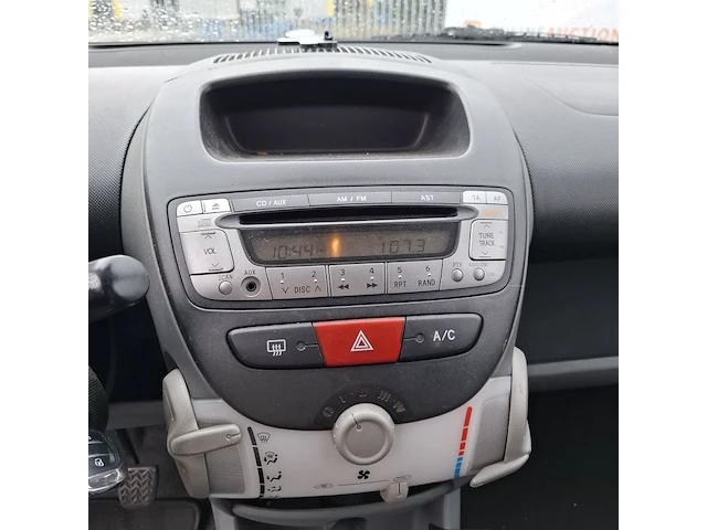 Personenauto peugeot, 107 1.0-12v, bouwjaar 2007 - afbeelding 7 van  39