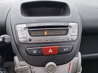 Personenauto peugeot, 107 1.0-12v, bouwjaar 2007 - afbeelding 7 van  39