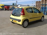 Personenauto peugeot, 107 1.0-12v xr 4-deurs, geel, 2006 - afbeelding 2 van  28