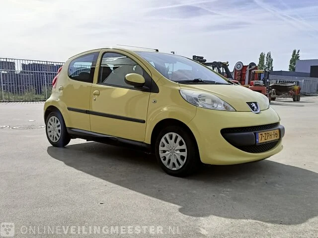 Personenauto peugeot, 107 1.0-12v xr 4-deurs, geel, 2006 - afbeelding 3 van  28