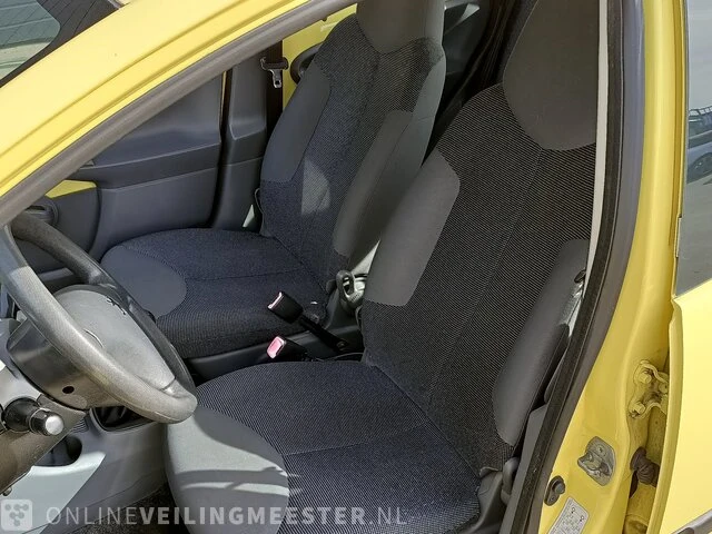 Personenauto peugeot, 107 1.0-12v xr 4-deurs, geel, 2006 - afbeelding 10 van  28