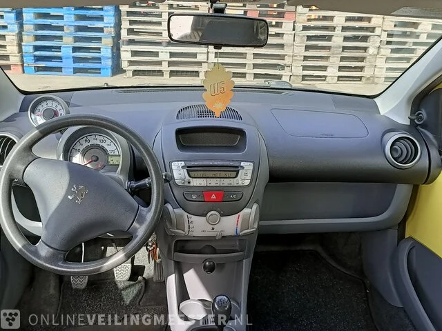 Personenauto peugeot, 107 1.0-12v xr 4-deurs, geel, 2006 - afbeelding 11 van  28