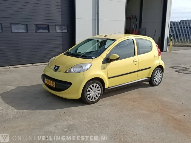 Personenauto peugeot, 107 1.0-12v xr 4-deurs, geel, 2006 - afbeelding 1 van  28