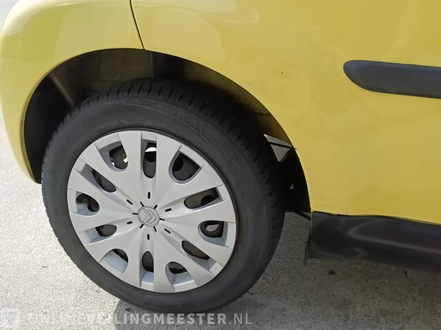 Personenauto peugeot, 107 1.0-12v xr 4-deurs, geel, 2006 - afbeelding 19 van  28