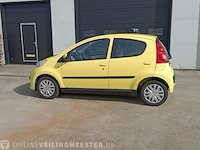 Personenauto peugeot, 107 1.0-12v xr 4-deurs, geel, 2006 - afbeelding 23 van  28