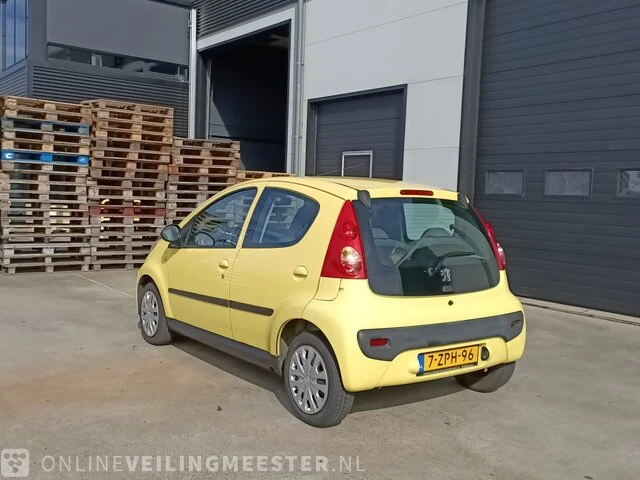 Personenauto peugeot, 107 1.0-12v xr 4-deurs, geel, 2006 - afbeelding 25 van  28