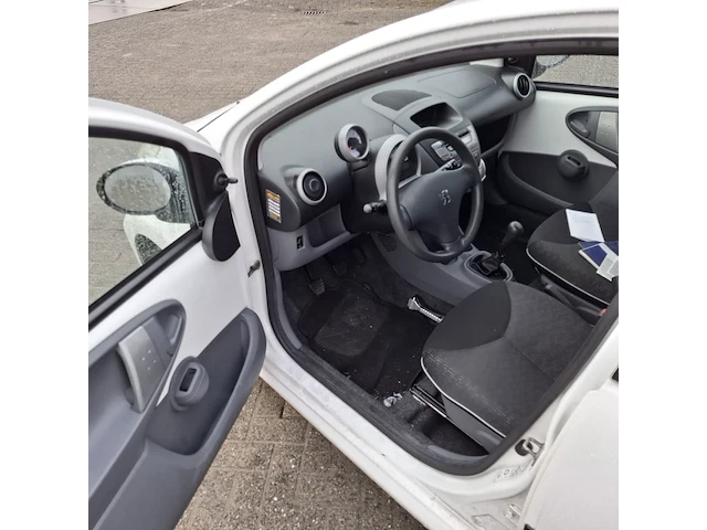 Personenauto, peugeot, 107 1.0-12v xs, wit, 2011 - afbeelding 10 van  43