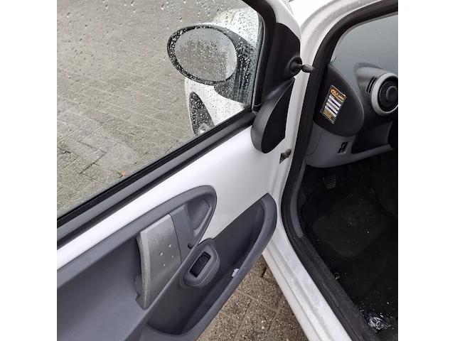 Personenauto, peugeot, 107 1.0-12v xs, wit, 2011 - afbeelding 11 van  43