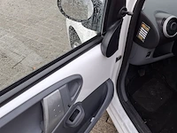 Personenauto, peugeot, 107 1.0-12v xs, wit, 2011 - afbeelding 11 van  43