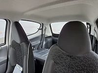 Personenauto, peugeot, 107 1.0-12v xs, wit, 2011 - afbeelding 18 van  43