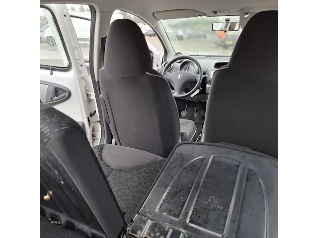Personenauto, peugeot, 107 1.0-12v xs, wit, 2011 - afbeelding 22 van  43