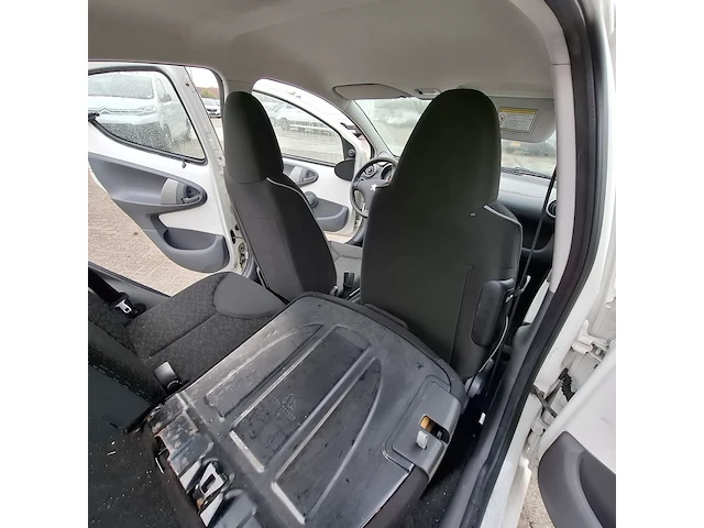 Personenauto, peugeot, 107 1.0-12v xs, wit, 2011 - afbeelding 24 van  43