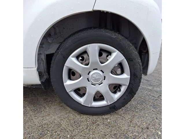 Personenauto, peugeot, 107 1.0-12v xs, wit, 2011 - afbeelding 30 van  43