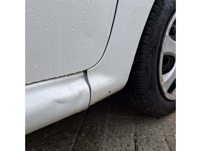 Personenauto, peugeot, 107 1.0-12v xs, wit, 2011 - afbeelding 37 van  43