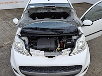 Personenauto, peugeot, 107 1.0-12v xs, wit, 2011 - afbeelding 39 van  43