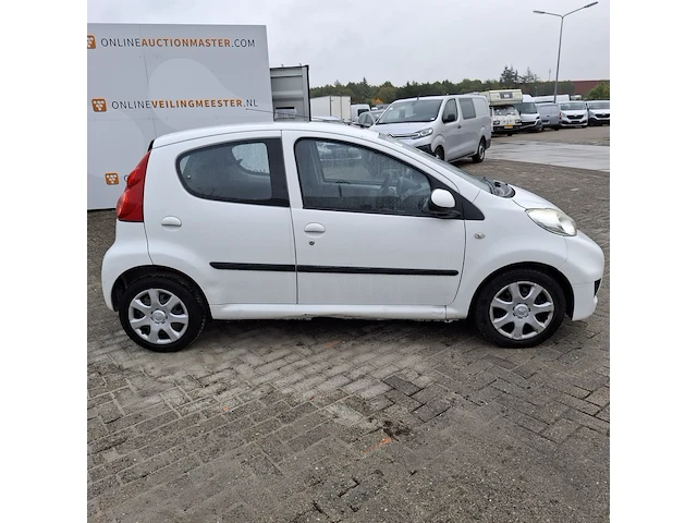 Personenauto, peugeot, 107 1.0-12v xs, wit, 2011 - afbeelding 4 van  43