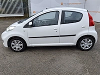 Personenauto, peugeot, 107 1.0-12v xs, wit, 2011 - afbeelding 9 van  43