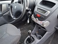 Personenauto, peugeot, 107 1.0, 2006 - afbeelding 15 van  28