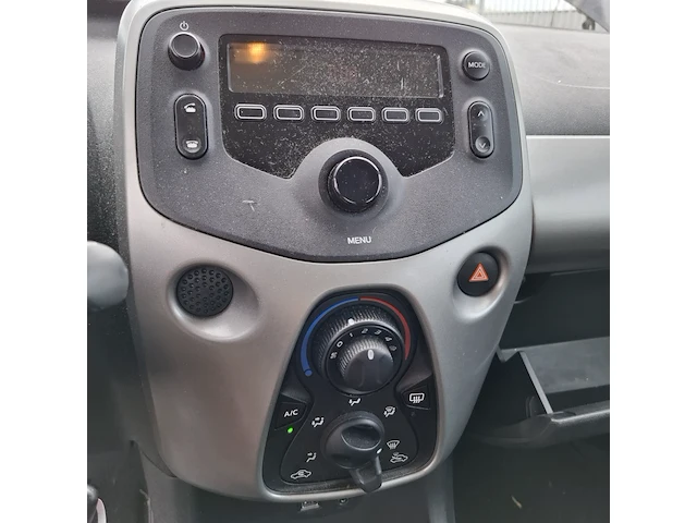 Personenauto peugeot, 108 1.0 e-vti active, bouwjaar 2016 - afbeelding 9 van  27