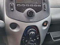 Personenauto peugeot, 108 1.0 e-vti active, bouwjaar 2016 - afbeelding 9 van  27