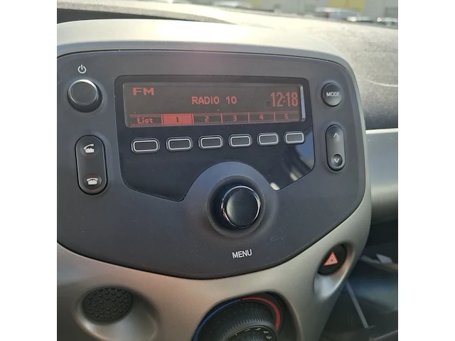Personenauto, peugeot, 108 1.0 e-vti blue lease, 2015 - afbeelding 15 van  39