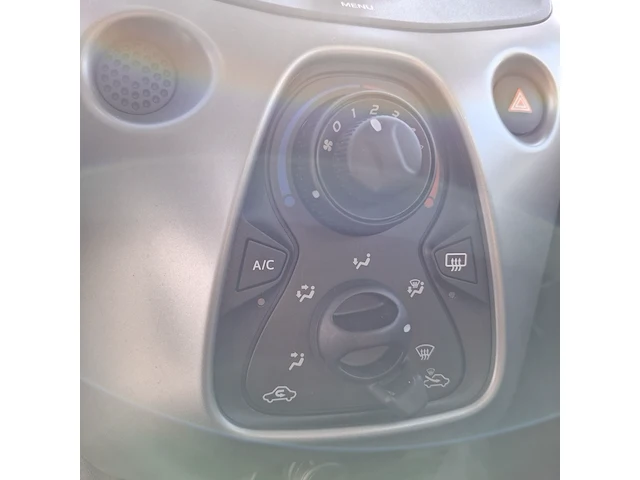 Personenauto, peugeot, 108 1.0 e-vti blue lease, 2015 - afbeelding 16 van  39