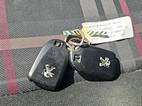 Personenauto peugeot, 108 1.0 e-vti première, bouwjaar 2014 - afbeelding 19 van  47