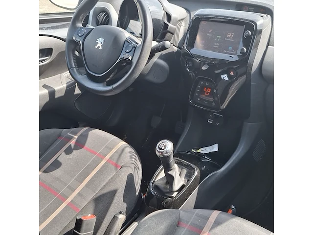 Personenauto peugeot, 108 1.0 e-vti première, bouwjaar 2014 - afbeelding 28 van  47