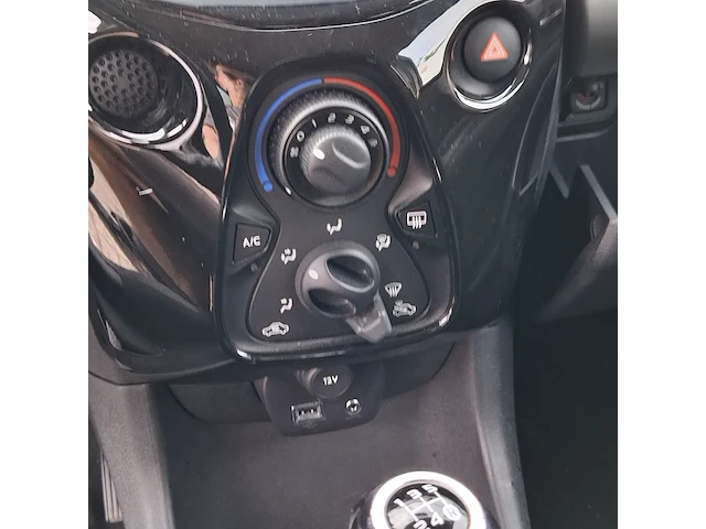 Personenauto peugeot, 108 1.2 vti, bouwjaar 2015 - afbeelding 15 van  41