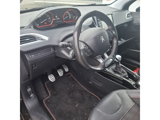 Personenauto, peugeot, 2008, 2016 - afbeelding 6 van  37